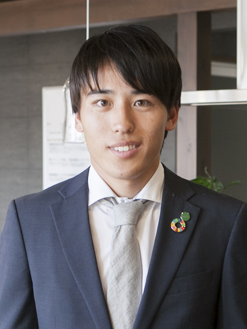 足立　大侑